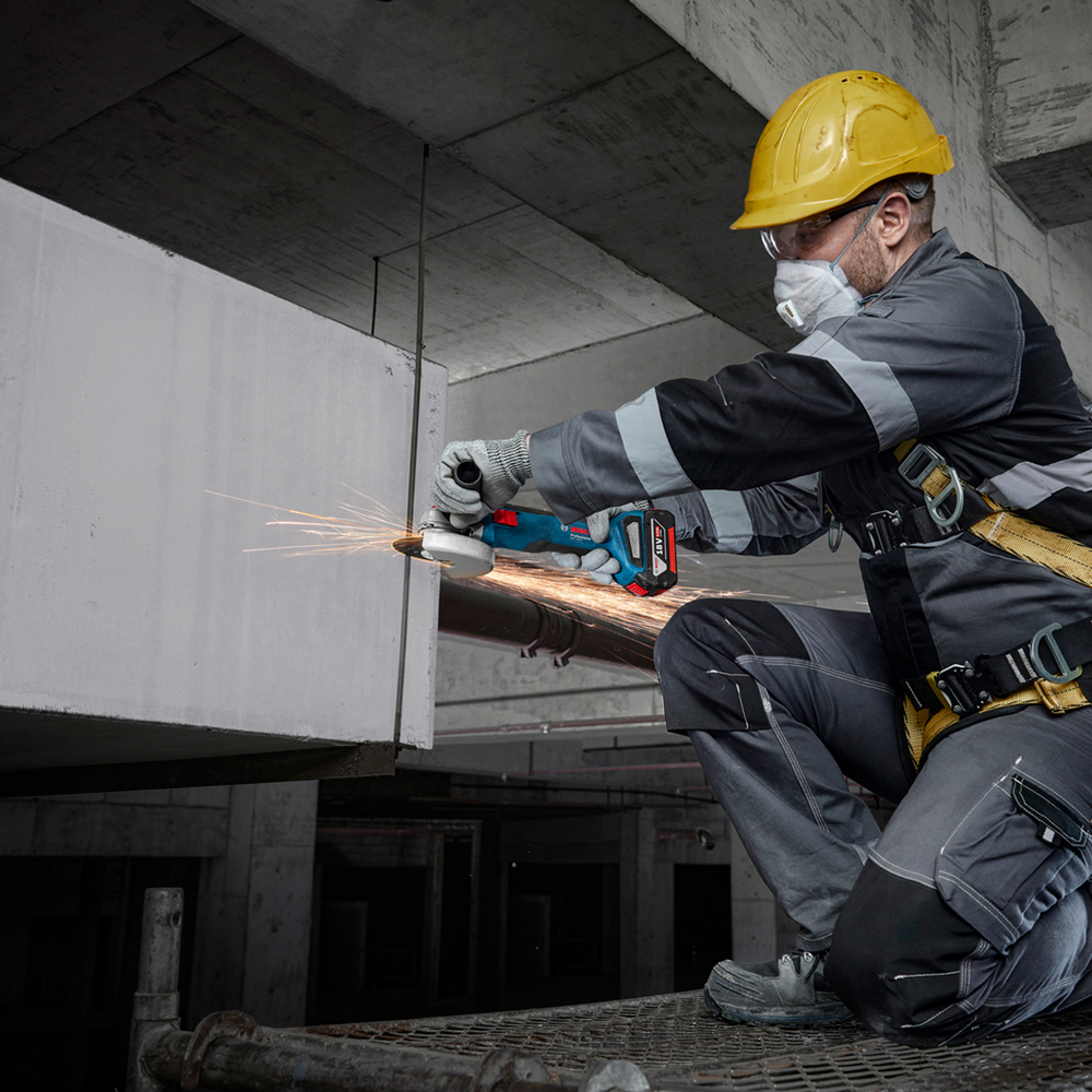 Брусалица батериска Bosch GWS 18V-8