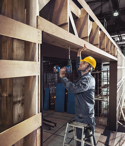 Батериска ударна штрафилица Bosch GSB 18V-50