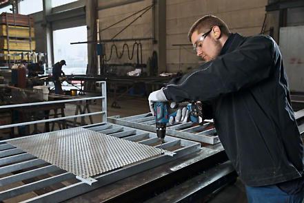 Батериска штрафилица Bosch GSB 18-2-LI Plus