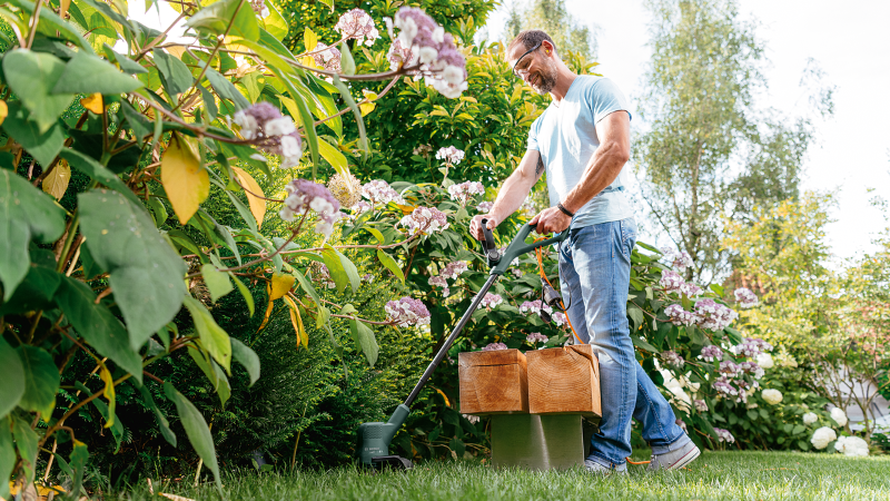 Електричен тример Bosch EasyGrassCut 23